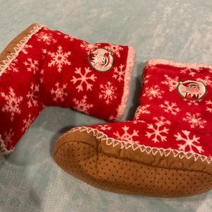 ELF ON THE SHELF SLIPPERS Fits Adult Size 6